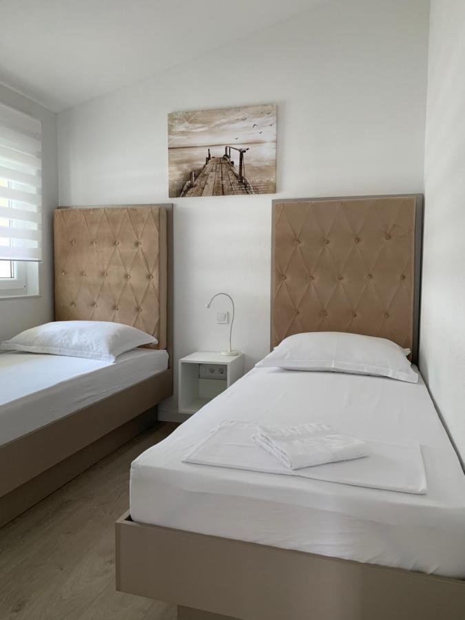 Villa Luxuria Baska Voda Bagian luar foto