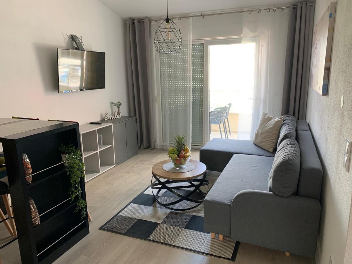 Villa Luxuria Baska Voda Bagian luar foto