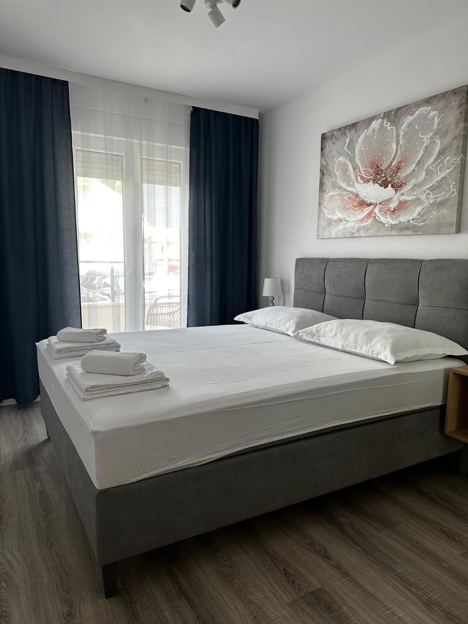 Villa Luxuria Baska Voda Bagian luar foto